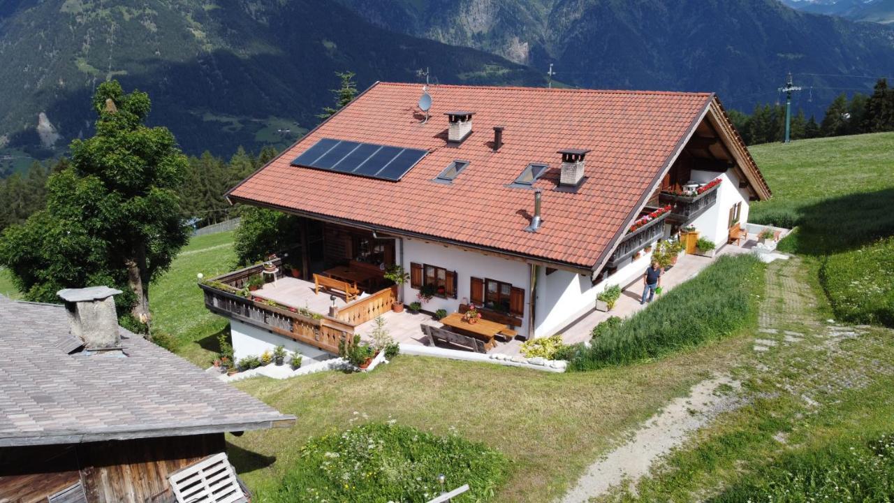 Portnerhof Auf Oberkirn Apartment Schenna Exterior foto